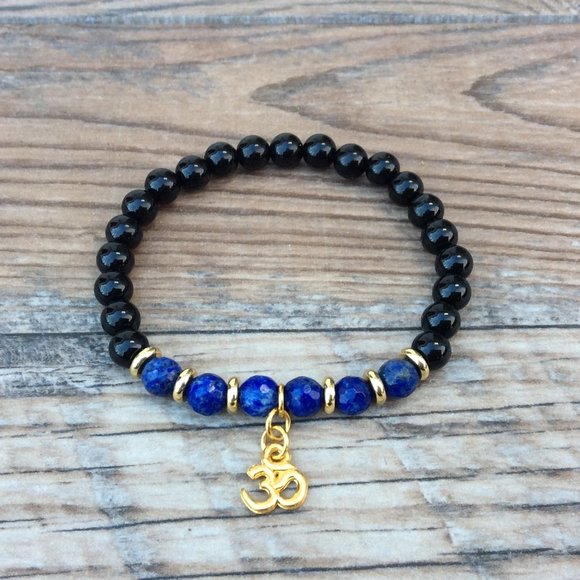 Om bracelet with Lapis, Black Onyx, throat chakra, healing bracelet - Picture 2 of 10